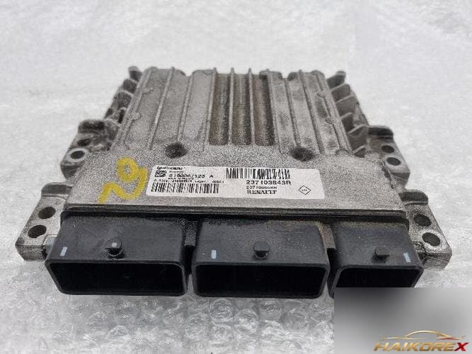 Renault SM5 2015 — блок управления двигателем (ECU) 237103843R