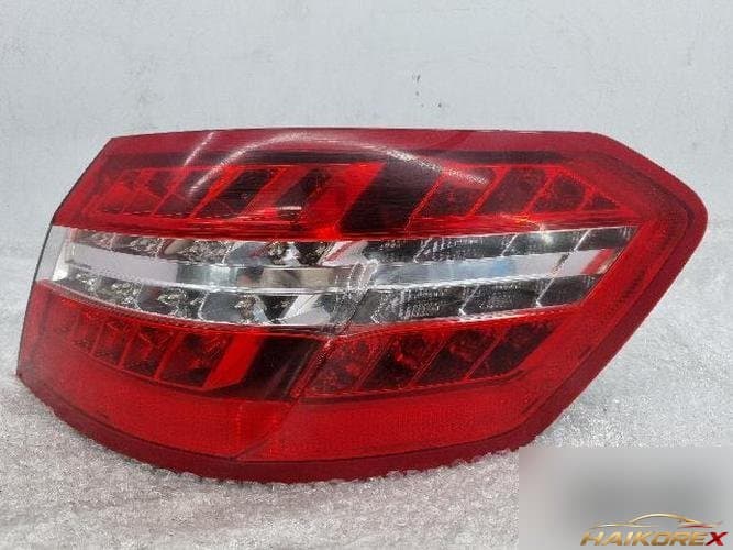 Mercedes-Benz E-Class W212 2011 — комбинированный фонарь задний правый (пассажирский) A2129060658