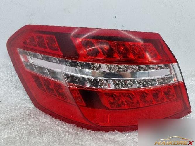 Mercedes-Benz E-класс 2011 — фонарь задний левый (комбинированный) A2129060558