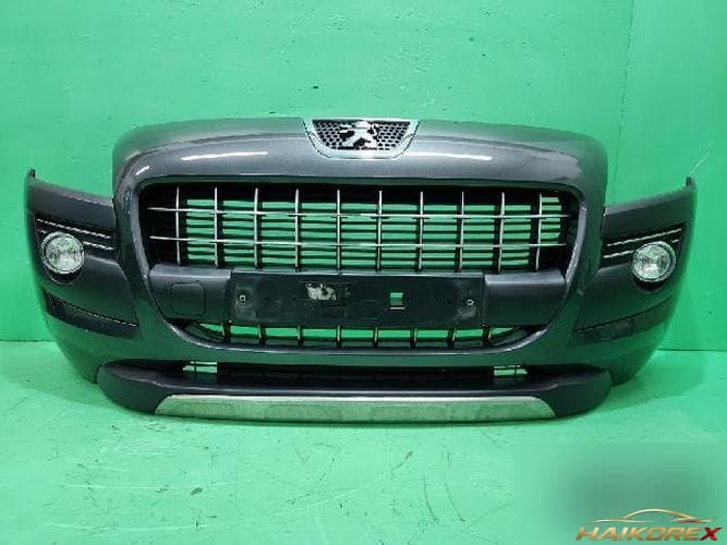 Peugeot 3008 2011 — передний бампер