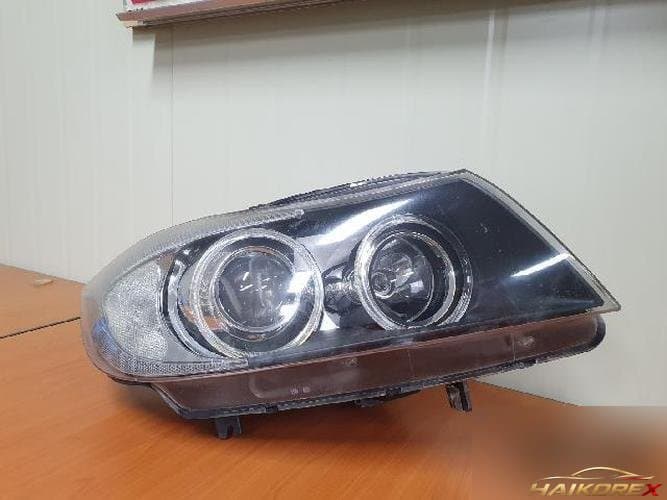 BMW 3 Series 2008 — фара правая HID 631169427389