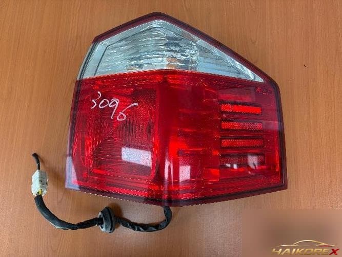 Kia Carens 2008 — фонарь задний комбинированный правый