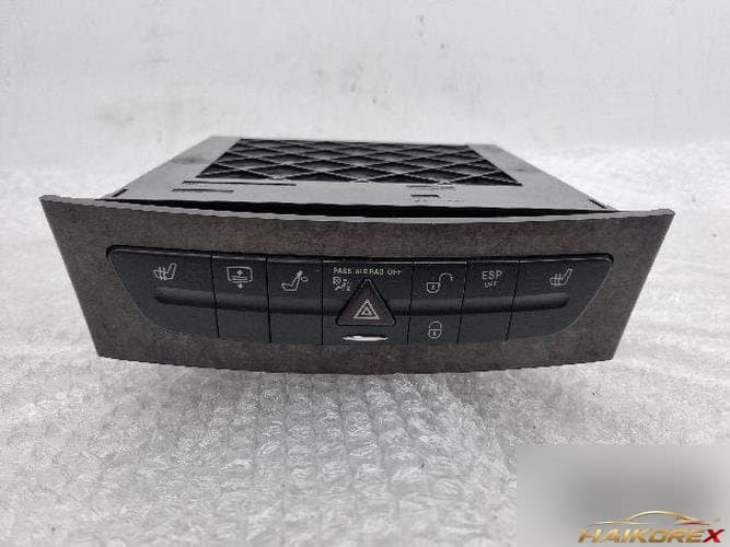 Mercedes-Benz E-класс 2006 — блок кнопок/переключателей A2116800552