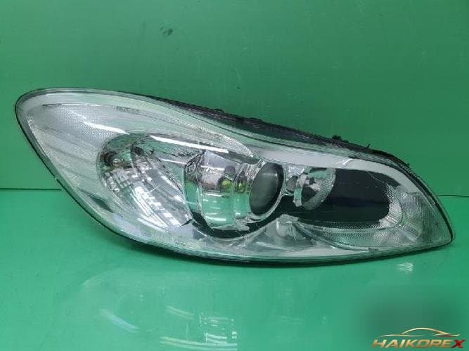 Volvo C30 2010 — фара правая 31214804
