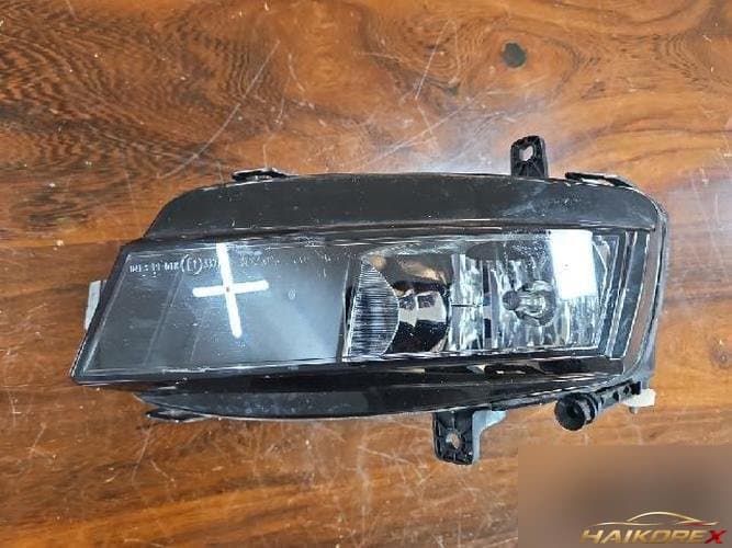 Volkswagen Golf 2015 — противотуманная фара левая (водительская) 5G0 941 661