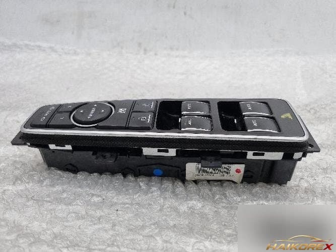 Kia K9 2014 — кнопка электростеклоподъёмника водителя