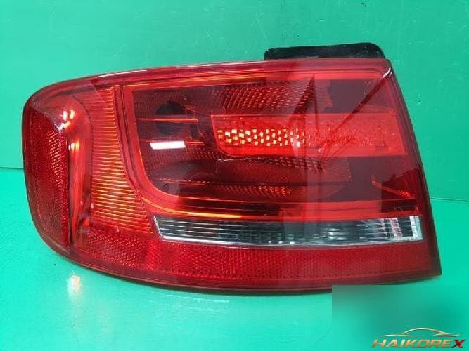 Audi A4 2009 — задний фонарь левый (водительский) 8K5 945 095 D 1