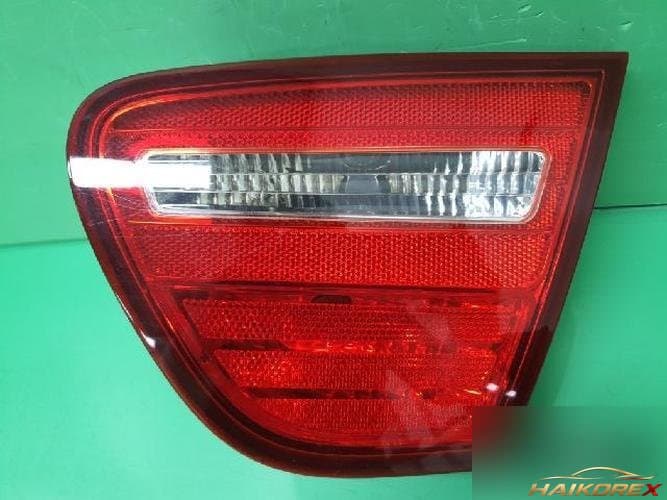 Hyundai Avante 2010 — подсветка багажника