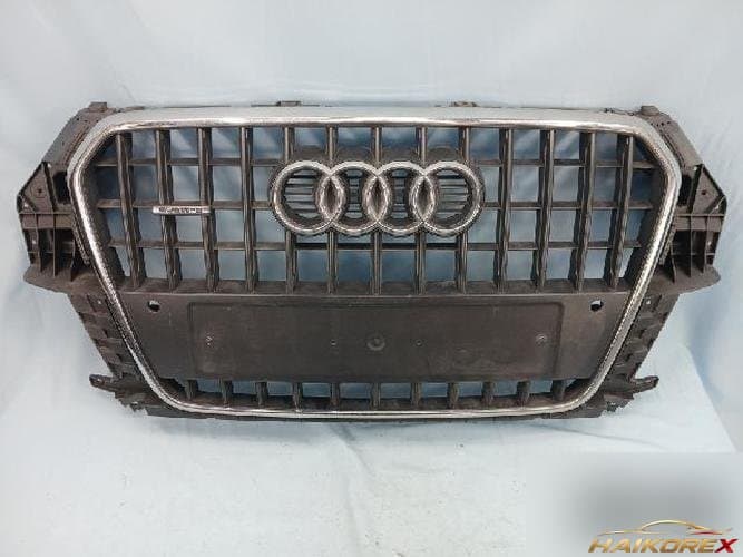 Audi Q3 2013 — радиаторная решётка 8U0 853 653