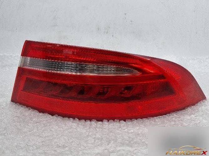 Jaguar XE 2016 — комбинированный фонарь задний правый (LED, 6pin)