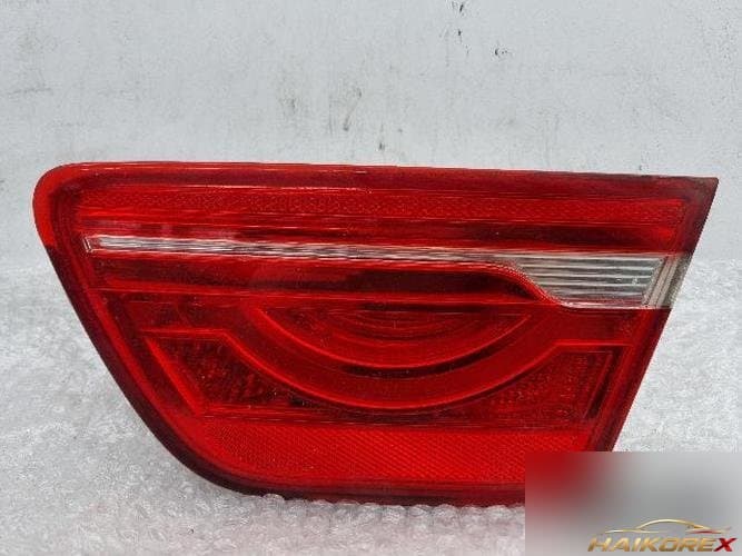 Jaguar XE 2016 — задний фонарь белый (правый, багажник)