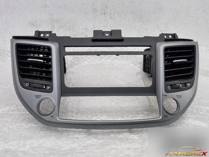 Hyundai Tucson 2016 — центральная панель (центрфасция) 97410-D3000