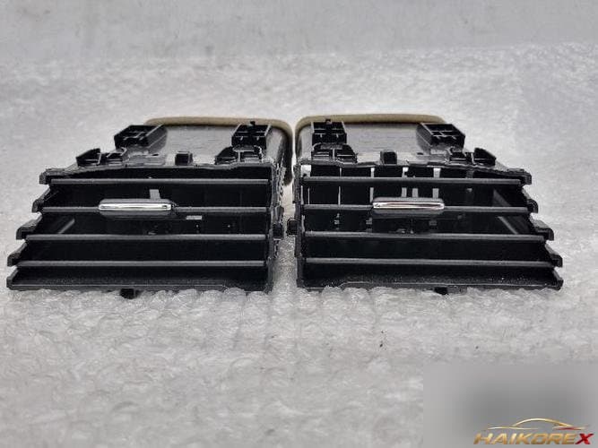 Nissan Altima 2013 — дефлектор воздуховода панели приборов 68750 3TA0A