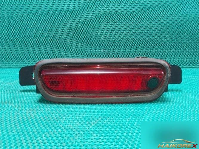 Chrysler 300 2012 — дверь багажника 68042177AD