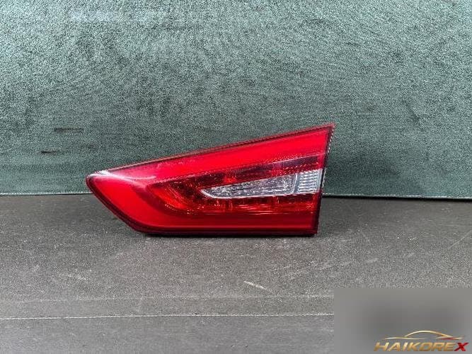 Kia K7 2015 — фонарь багажника (трёхсекционный)