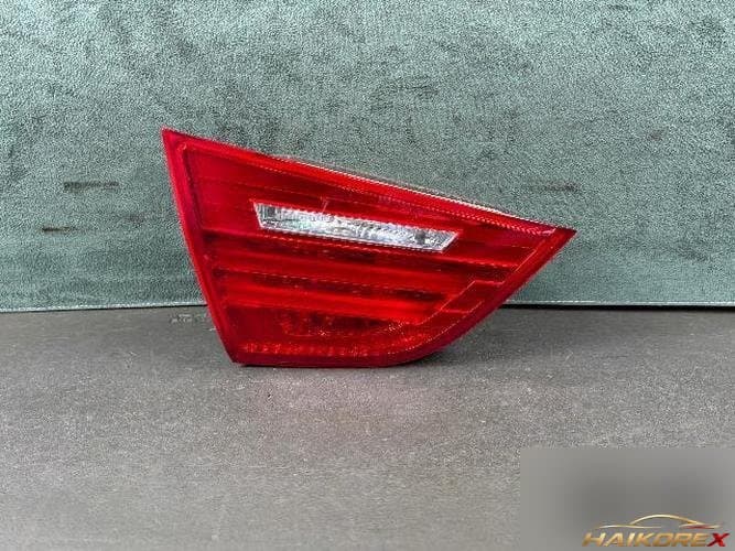 BMW 3 Series 2010 — отделка задней двери левая