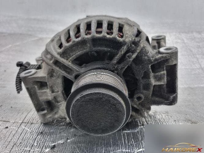 Audi A4 2010 — генератор 06H 903 016 L
