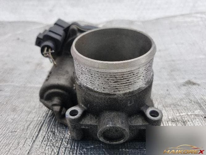 Audi A4 2010 — дроссельная заслонка 06F 133 062 J 13