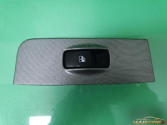 Hyundai Lavita 2004 — кнопка стеклоподъёмника 1