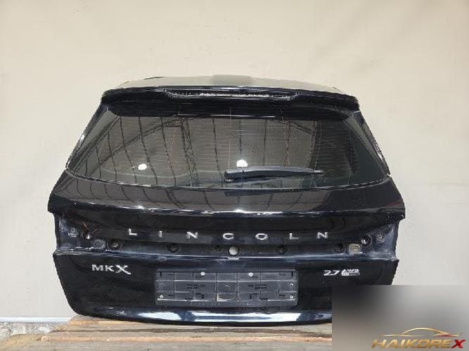 Lincoln MKX 2016 — крышка багажника (белая дверь)