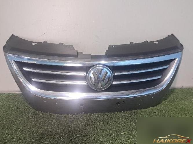 Volkswagen CC 2009 — решётка радиатора 1