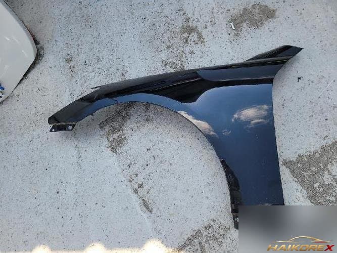 Hyundai Genesis 2008 — крыло левое