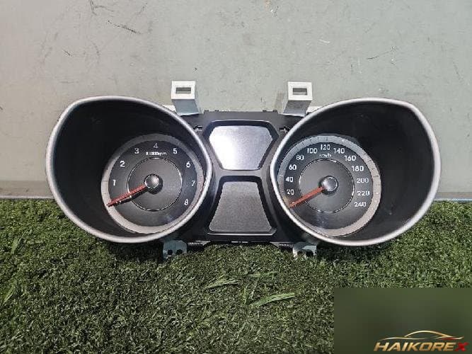 Hyundai Avante 2013 — приборная панель 94003-3X035