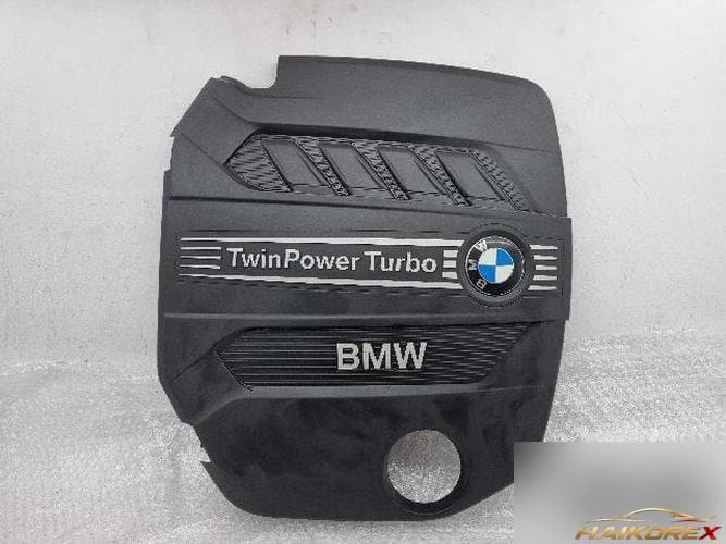 BMW 3 Series 2012 — крышка двигателя