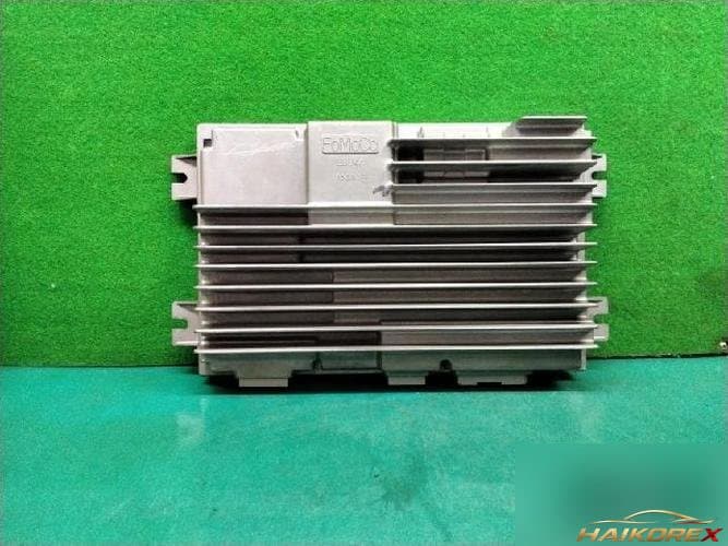 Ford MKS 2014 — усилитель DA5T-18B849-AE