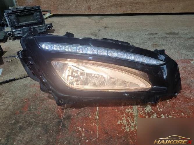 Kia K5 2013 — противотуманная фара правая (92208-2T000)