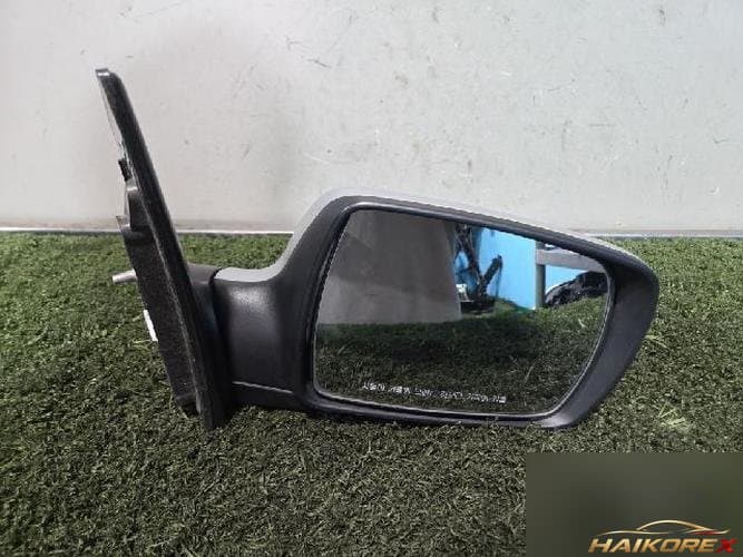 Kia Carnival 2010 — боковое зеркало правое