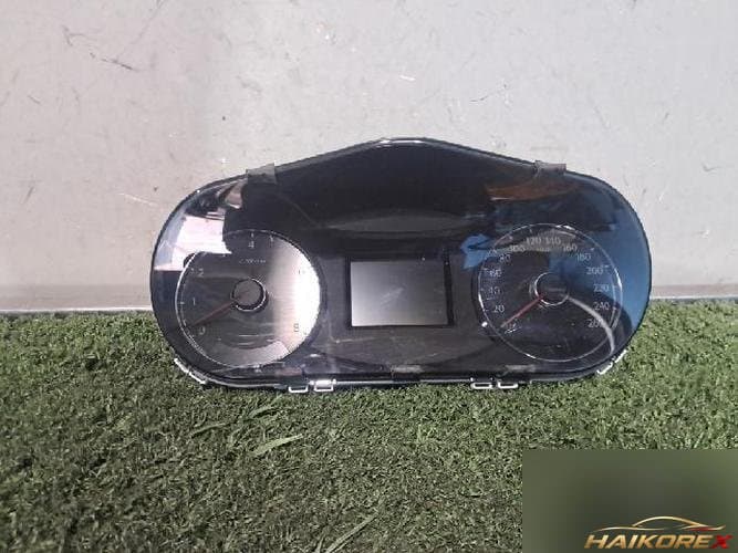 Kia K7 2011 — панель приборов