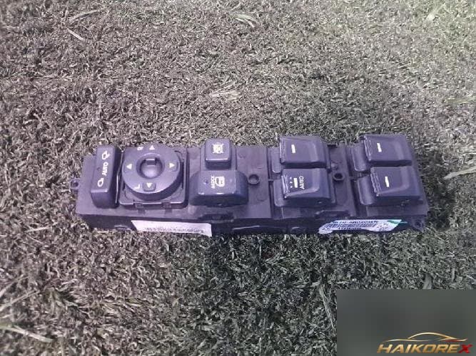 Kia K7 2011 — переключатель стеклоподъёмника 935703R020WK