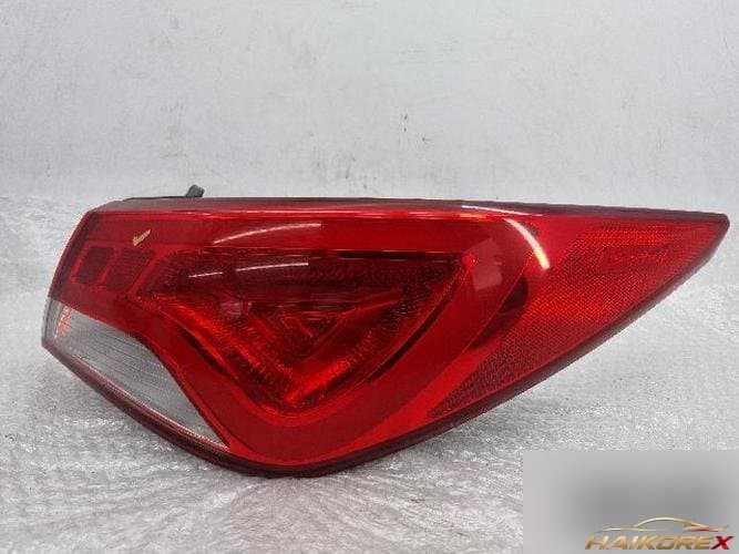 Hyundai Sonata 2013 — комбинированный фонарь задний правый 92402-3S3