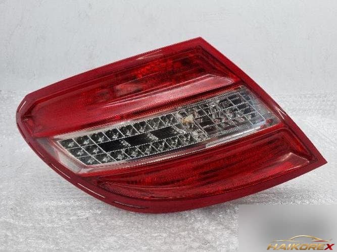 Mercedes-Benz C-Class 2011 — фонарь задний комбинированный (левый, со стороны водителя) A204 906 87 02