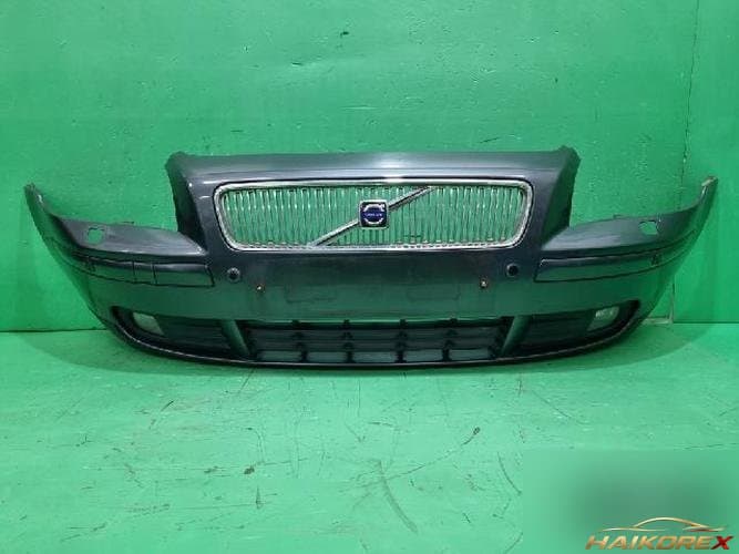 Volvo V50 2007 — передний бампер 2
