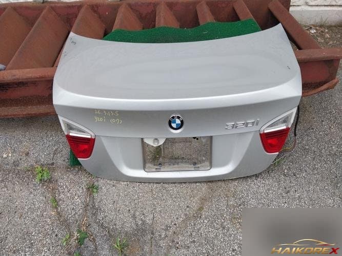 BMW 3 Series 2007 — крышка багажника