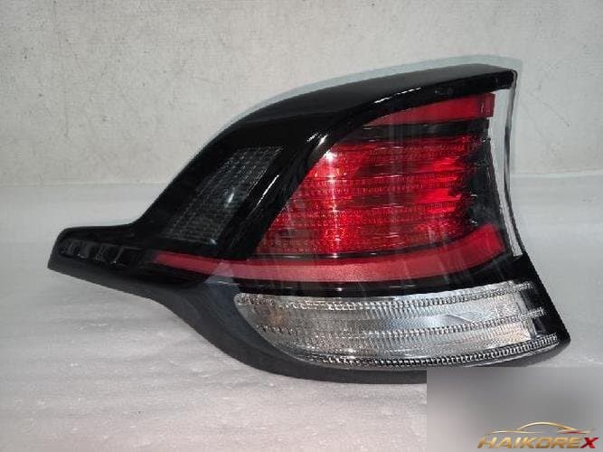 Kia Sportage 2023 — фонарь задний левый (комбинированный) 92401 P1000