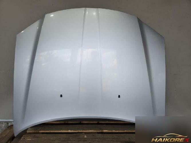 Chrysler 300 2012 — капот