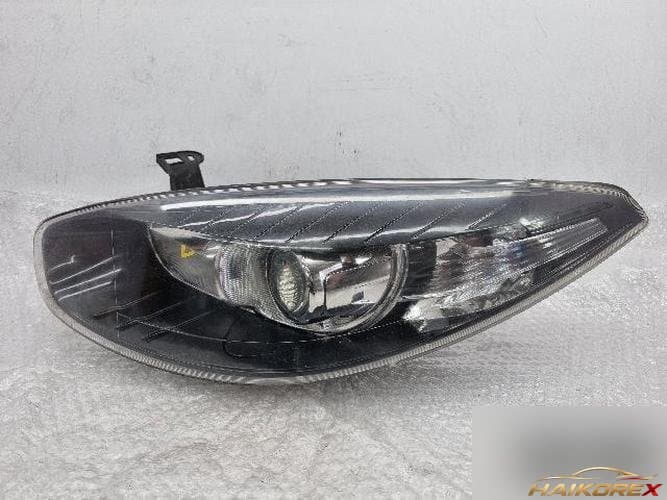 Renault SM3 2016 — фара левая 260606906R
