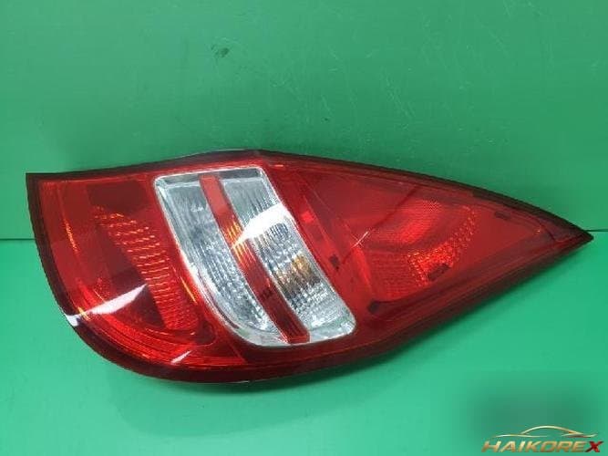 Hyundai i30 2011 — комбинированный фонарь задний правый
