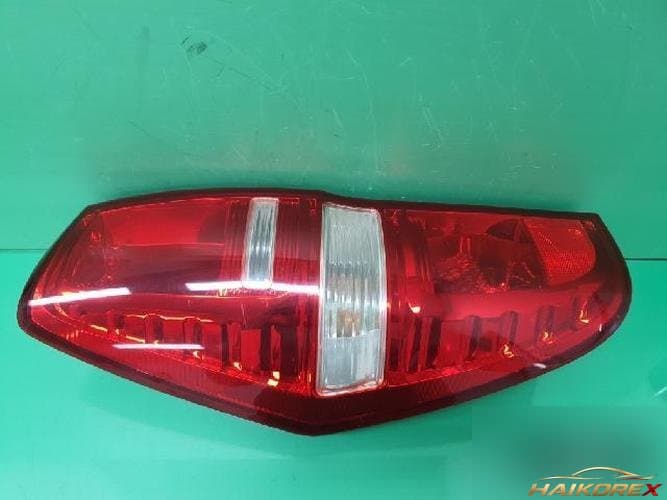 Hyundai Grandstarex 2013 — комбинированный задний фонарь левый (сторона водителя)