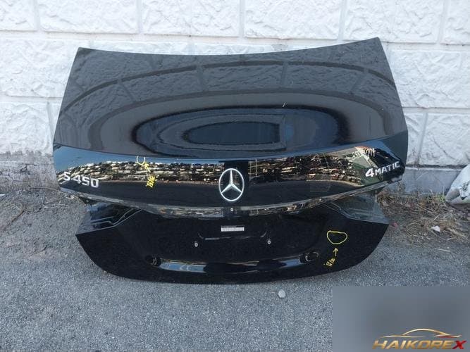 Mercedes-Benz S-Class 2026 — крышка багажника