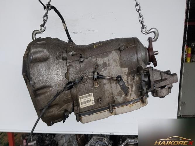 Chrysler 300 2012 — коробка передач 52108703AA