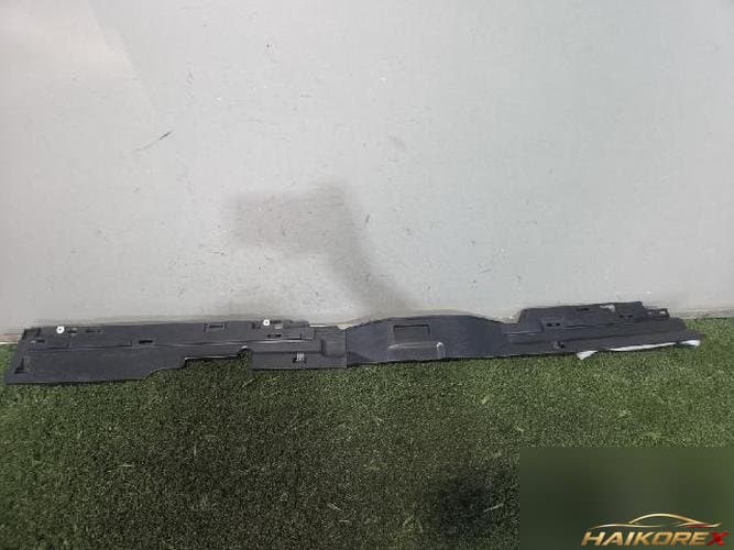 Land Rover Range Rover 2010 — кронштейн EOX50008