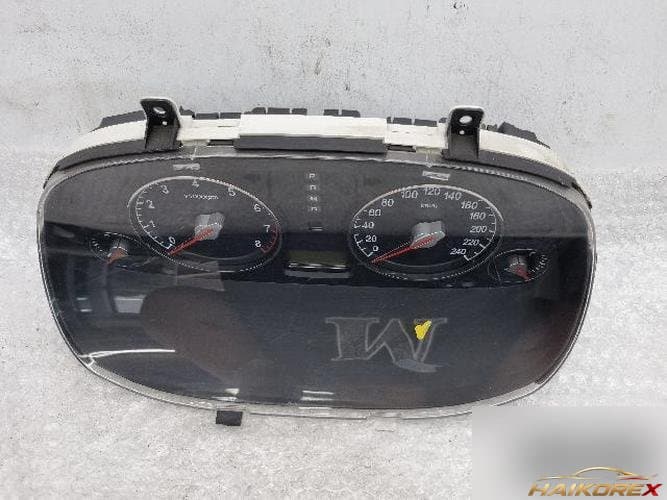 Hyundai Grandeur 2009 — панель приборов 94006-3L020
