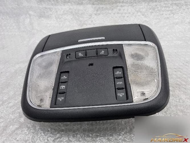 Chrysler 300 2012 — салонный светильник (тип люка) 68146915AA