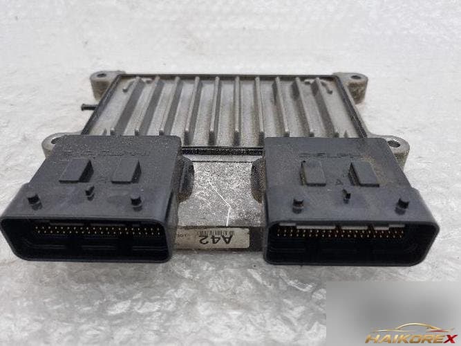 Hyundai Grandeur 2008 — блок управления двигателем ECU 39110-3C301P