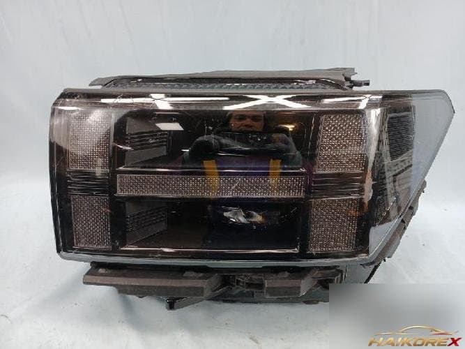 Hyundai Santa Fe 2024 — фара левая
