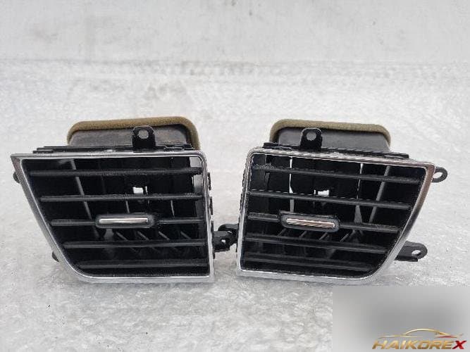 Audi A8 2011 — дефлектор воздушный 4H1 820 952 A